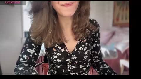 Snapshot of leahsparkles chatting on 01-23-25, 04:59 Leah Sparkles online show from 01-23-25, 04:59