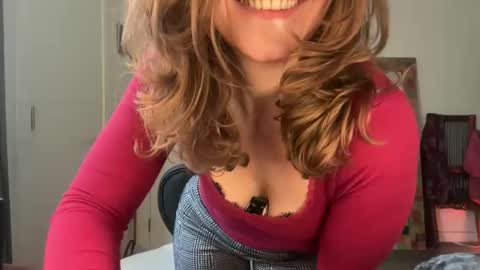 Leah Sparkles online show from 02-02-26, 03:22