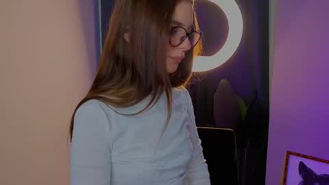 Sophie online show from 04-18-26, 07:58