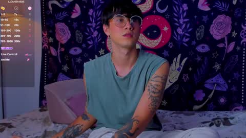 Snapshot of leaneseb chatting on 12-09-24, 12:45 leaneseb online show from 12-09-24, 12:45