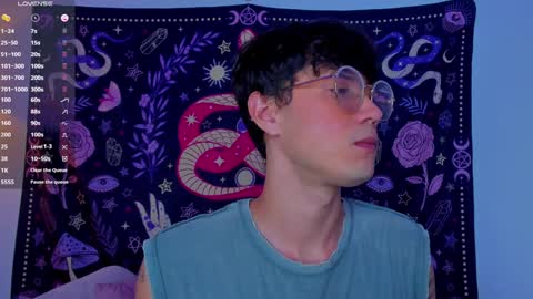 Snapshot of leaneseb chatting on 12-10-24, 05:39 leaneseb online show from 12-10-24, 05:39