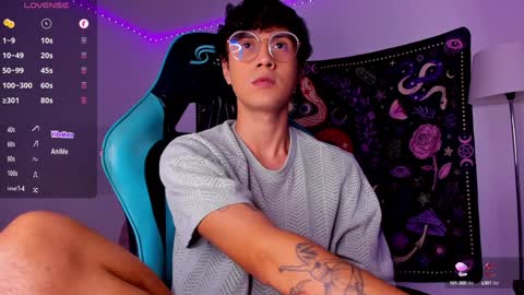 Snapshot of leaneseb chatting on 12-23-24, 06:27 leaneseb online show from 12-23-24, 06:27