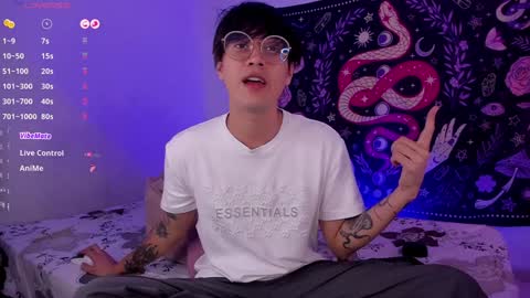 Snapshot of leaneseb chatting on 01-28-25, 11:17 leaneseb online show from 01-28-25, 11:17