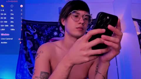 Snapshot of leaneseb chatting on 03-11-25, 05:35 leaneseb online show from 03-11-25, 05:35