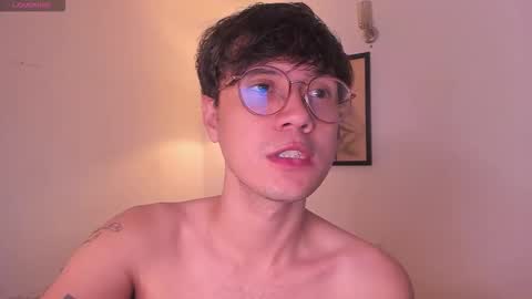 Snapshot of leaneseb chatting on 11-14-25, 09:41 leaneseb online show from 11-14-25, 09:41