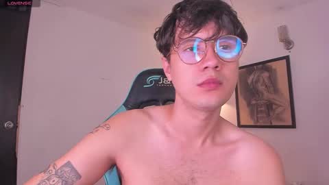 Snapshot of leaneseb chatting on 11-22-25, 10:47 leaneseb online show from 11-22-25, 10:47