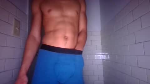 Snapshot of leanlance27 chatting on 11-18-25, 09:25 leanlance27 online show from 11-18-25, 09:25