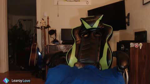 Learoy online show from 01-07-25, 05:22