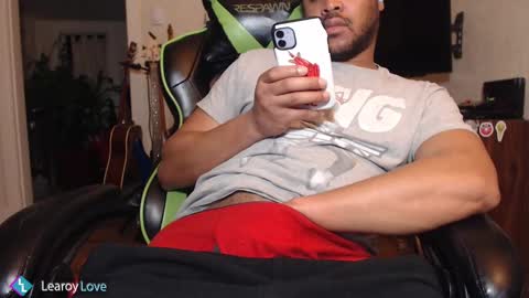 Learoy online show from 02-13-25, 02:45