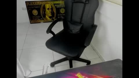 Snapshot of leather_king_of_bitches chatting on 03-29-26, 07:14 leather_king_of_bitches online show from 03-29-26, 07:14