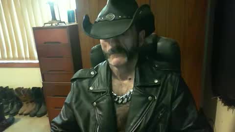 leathergreaser online show from 10-28-25, 10:12
