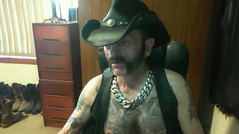 leathergreaser online show from 04-10-26, 11:31