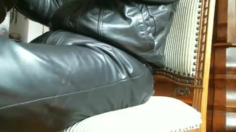 Leathermotocross online show from 12-04-24, 01:20