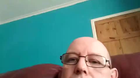 leatherpants68 online show from 09-23-25, 02:42