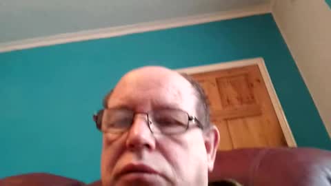 leatherpants68 online show from 12-20-25, 09:05