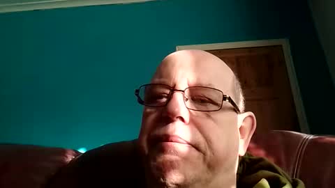 leatherpants68 online show from 01-12-26, 12:54