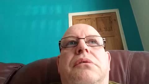 leatherpants68 online show from 04-29-26, 03:38