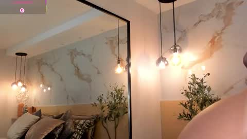    online show from 12-02-25, 11:11