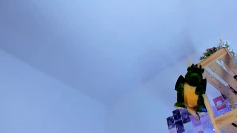 Snapshot of leazy_peasy chatting on 10-03-25, 06:54 Ellie online show from 10-03-25, 06:54