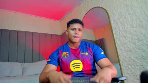 LEBRON online show from 10-05-25, 01:09