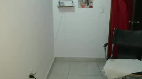 Snapshot of leche2023 chatting on 10-17-25, 09:39 My love online show from 10-17-25, 09:39
