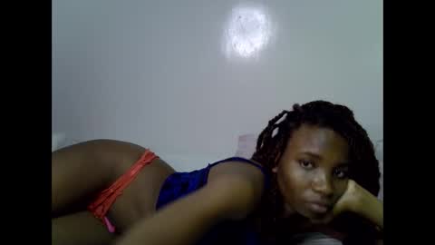 Snapshot of lee_shaz chatting on 06-08-26, 12:47 lee baby online show from 06-08-26, 12:47