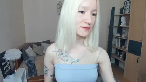 Jenny online show from 06-19-26, 08:07