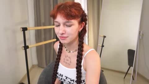 Snapshot of leelooyolo chatting on 11-13-25, 10:36 leelooyolo online show from 11-13-25, 10:36