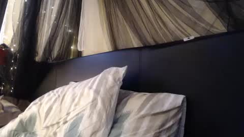 Leelou online show from 02-06-25, 09:49