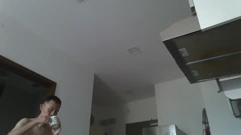 Snapshot of leeminhao chatting on 03-09-25, 02:29 leeminhao online show from 03-09-25, 02:29