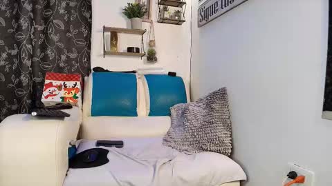 leenar_key online show from 10-01-25, 01:55