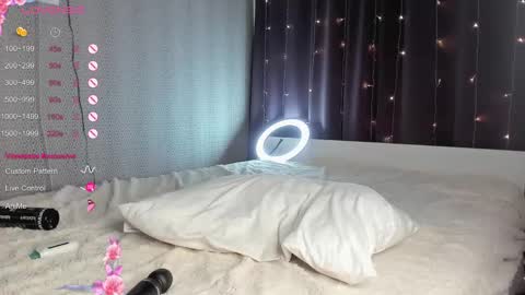 Emily  pvt open ONLY WITH EXTRA TIPS online show from 03-04-25, 06:15