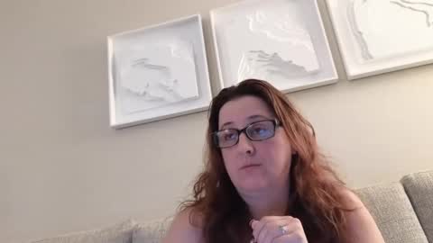 Snapshot of leesa__ chatting on 10-21-25, 03:51 Leesa online show from 10-21-25, 03:51