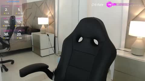 Snapshot of leethompson_ chatting on 02-12-25, 12:12 Leet online show from 02-12-25, 12:12