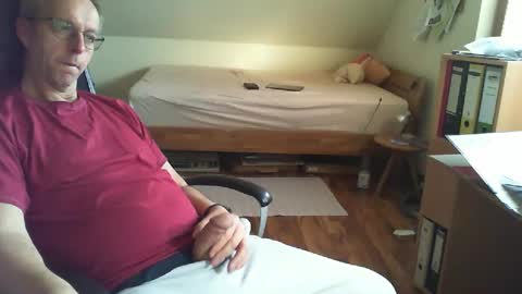 Dave online show from 03-06-25, 03:24