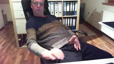 Dave online show from 10-30-25, 08:31