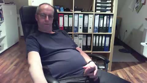 Dave online show from 02-10-26, 03:27