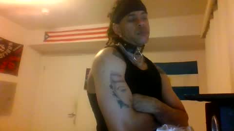 Snapshot of lehi1943 chatting on 10-22-25, 02:34 Vlad Delarge online show from 10-22-25, 02:34