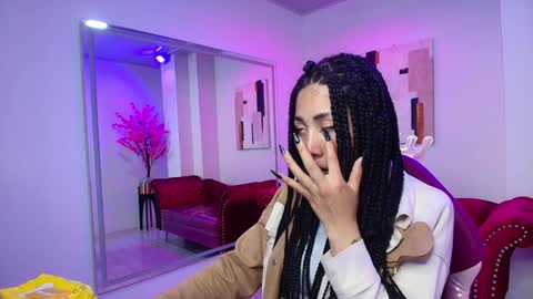 Leia.  online show from 01-14-25, 11:10