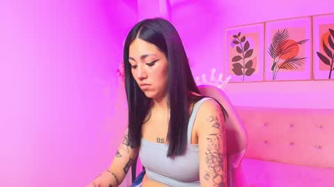 Leia.  online show from 02-07-25, 06:24