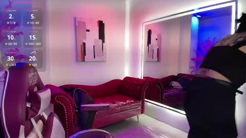 Leia.  online show from 09-15-25, 11:21