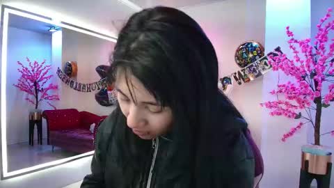 Leia.  online show from 10-27-25, 11:14