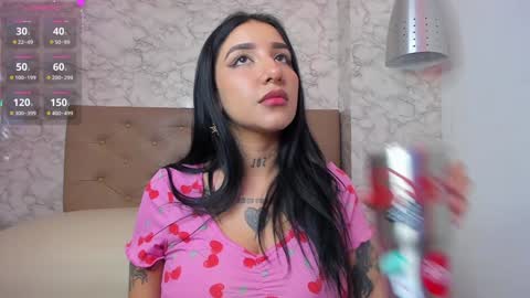 Snapshot of leiawong chatting on 12-16-24, 12:15 Leia online show from 12-16-24, 12:15