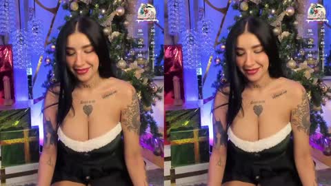 Snapshot of leiawong chatting on 12-24-24, 08:00 Leia online show from 12-24-24, 08:00