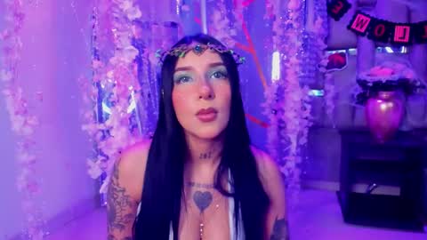 Snapshot of leiawong chatting on 10-26-25, 05:57 Leia online show from 10-26-25, 05:57