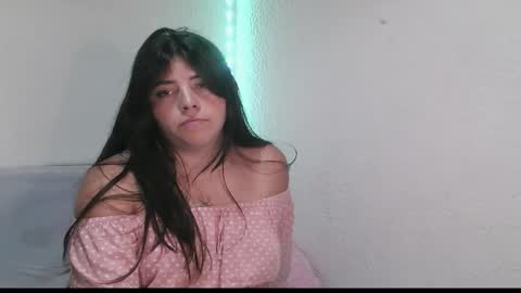 Snapshot of leidyramca chatting on 10-23-25, 04:56 leidyramca online show from 10-23-25, 04:56