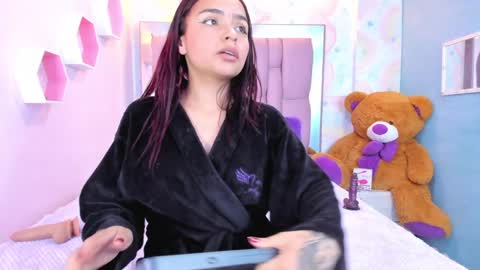 LEIGH ANGELS online show from 02-06-25, 08:45