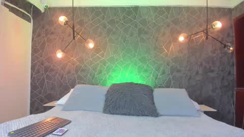 LEIGH ANGELS online show from 11-07-25, 09:48