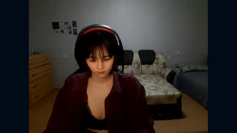 Viola online show from 04-21-26, 01:42