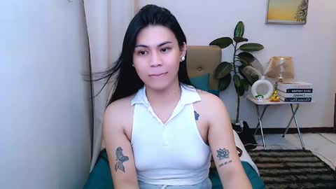 Snapshot of leighcortesi chatting on 06-08-26, 11:32 Cailey online show from 06-08-26, 11:32